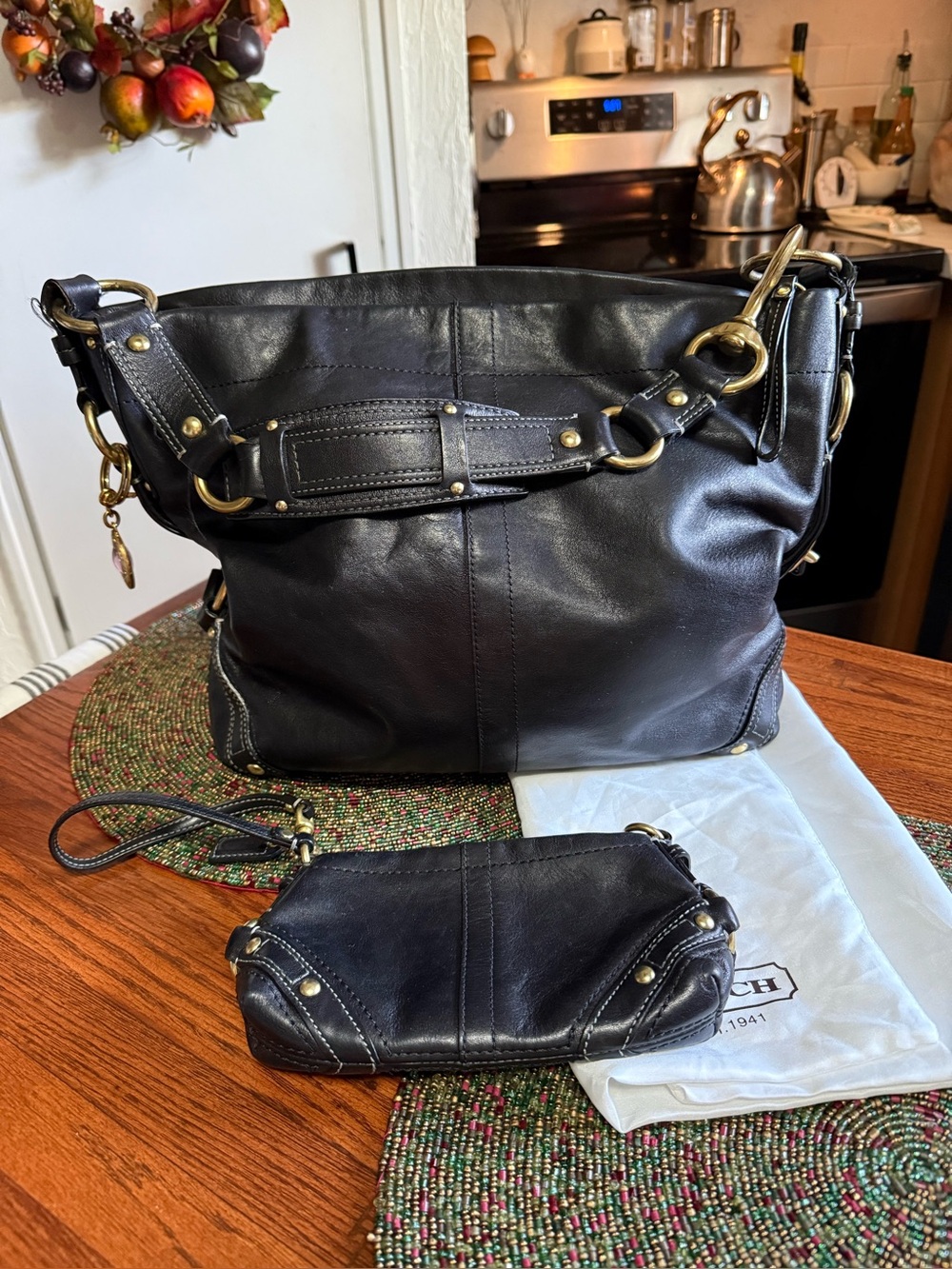 PRISTINE COACH LARGE LEATHER CARLY W/MATCHING WRISTLET & COACH FOB 10616